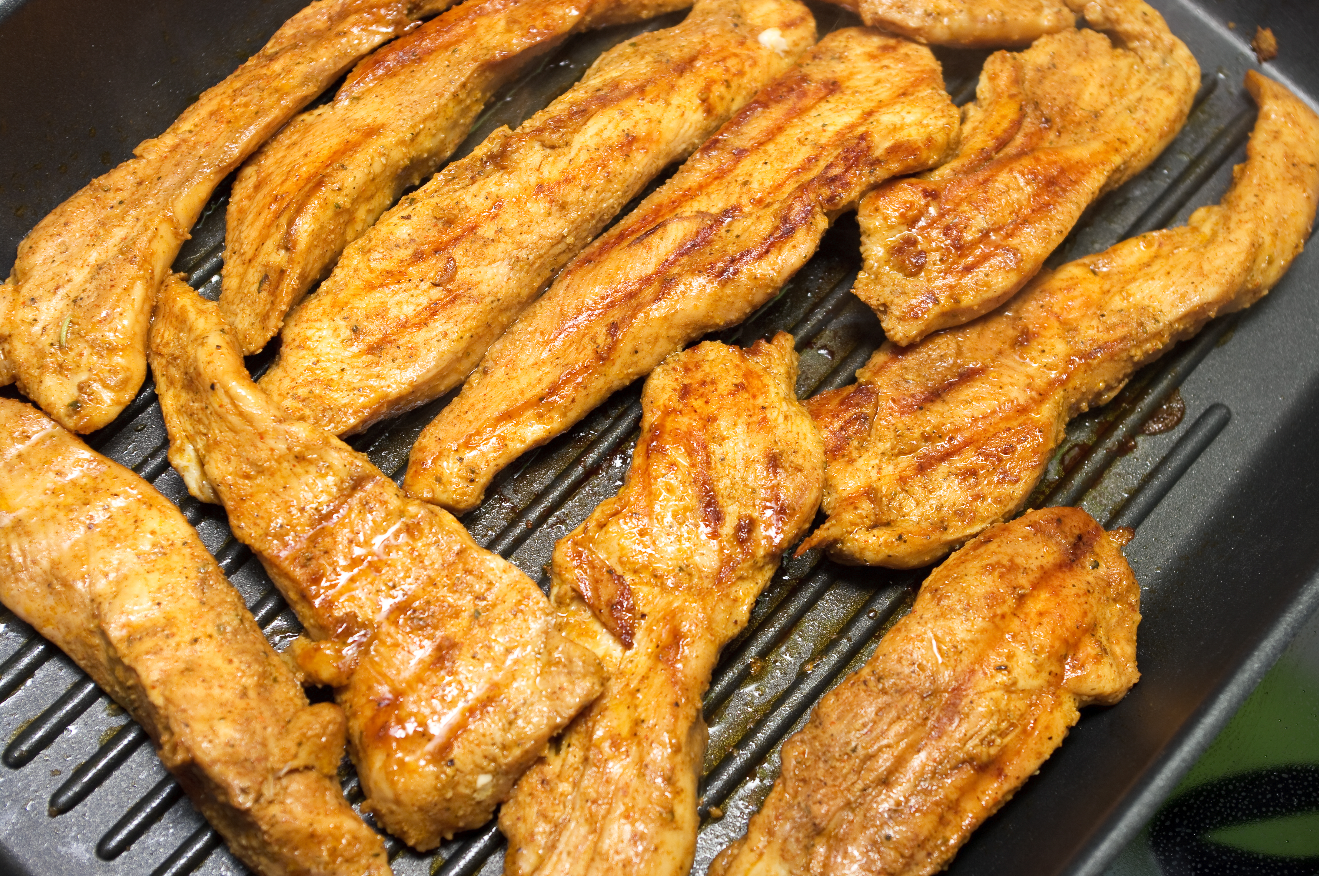 Cook and season your chicken. | Source: Shutterstock